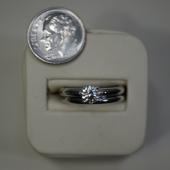 14KW Gold 1/2 Carat Solitaire Diamond & band set - Picture 6 of 6